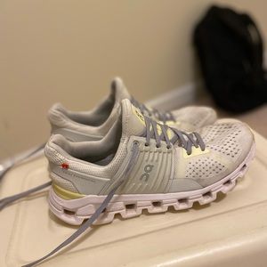 On Cloud cloudswift sneakers